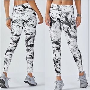 Salar Fabletics athletic leggings